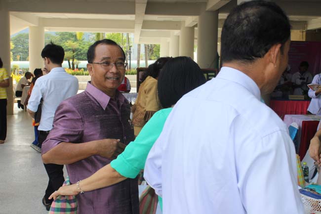 งานทักษิณวิชาการ ประจำปี 2556"บูรณาการนำความรู้ มุ่งสู่ชุมชน"ระหว่างวันที 26 - 28 สิงหาคม 2556 ณ มหาวิทยาลัยทักษิณ วิทยาเขตสงขลา ภาพที่ 28