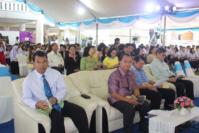 งานทักษิณวิชาการ ประจำปี 2556"บูรณาการนำความรู้ มุ่งสู่ชุมชน"ระหว่างวันที 26 - 28 สิงหาคม 2556 ณ มหาวิทยาลัยทักษิณ วิทยาเขตสงขลา ภาพที่ 44