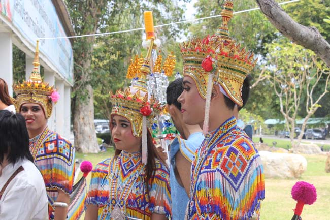 งานทักษิณวิชาการ ประจำปี 2556"บูรณาการนำความรู้ มุ่งสู่ชุมชน"ระหว่างวันที 26 - 28 สิงหาคม 2556 ณ มหาวิทยาลัยทักษิณ วิทยาเขตสงขลา ภาพที่ 102