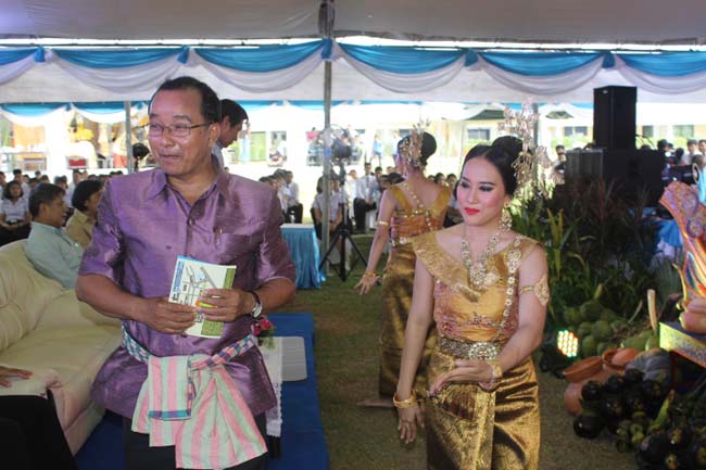 งานทักษิณวิชาการ ประจำปี 2556"บูรณาการนำความรู้ มุ่งสู่ชุมชน"ระหว่างวันที 26 - 28 สิงหาคม 2556 ณ มหาวิทยาลัยทักษิณ วิทยาเขตสงขลา ภาพที่ 160