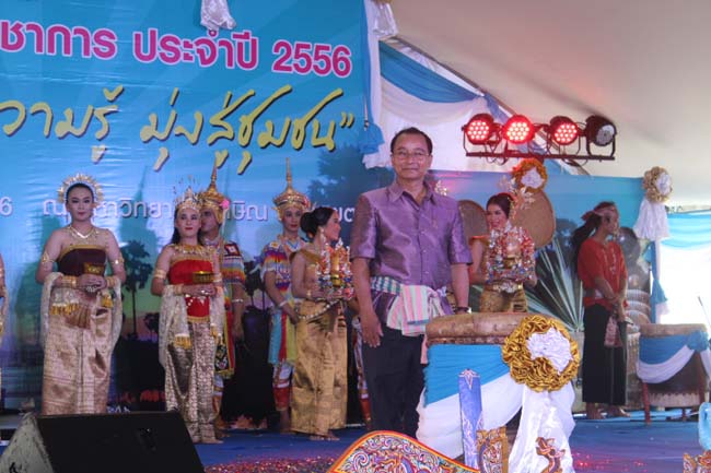 งานทักษิณวิชาการ ประจำปี 2556"บูรณาการนำความรู้ มุ่งสู่ชุมชน"ระหว่างวันที 26 - 28 สิงหาคม 2556 ณ มหาวิทยาลัยทักษิณ วิทยาเขตสงขลา ภาพที่ 187