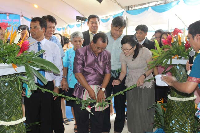 งานทักษิณวิชาการ ประจำปี 2556"บูรณาการนำความรู้ มุ่งสู่ชุมชน"ระหว่างวันที 26 - 28 สิงหาคม 2556 ณ มหาวิทยาลัยทักษิณ วิทยาเขตสงขลา ภาพที่ 199