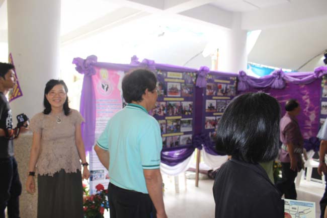 งานทักษิณวิชาการ ประจำปี 2556"บูรณาการนำความรู้ มุ่งสู่ชุมชน"ระหว่างวันที 26 - 28 สิงหาคม 2556 ณ มหาวิทยาลัยทักษิณ วิทยาเขตสงขลา ภาพที่ 218