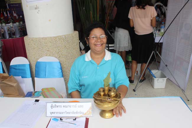 งานทักษิณวิชาการ ประจำปี 2556"บูรณาการนำความรู้ มุ่งสู่ชุมชน"ระหว่างวันที 26 - 28 สิงหาคม 2556 ณ มหาวิทยาลัยทักษิณ วิทยาเขตสงขลา ภาพที่ 239