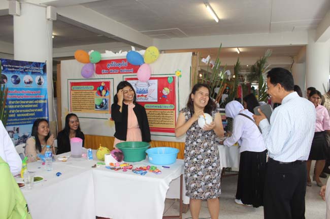 งานทักษิณวิชาการ ประจำปี 2556"บูรณาการนำความรู้ มุ่งสู่ชุมชน"ระหว่างวันที 26 - 28 สิงหาคม 2556 ณ มหาวิทยาลัยทักษิณ วิทยาเขตสงขลา ภาพที่ 250