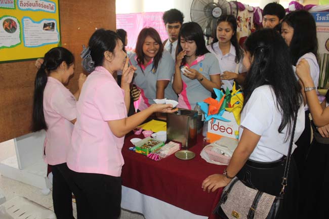 งานทักษิณวิชาการ ประจำปี 2556"บูรณาการนำความรู้ มุ่งสู่ชุมชน"ระหว่างวันที 26 - 28 สิงหาคม 2556 ณ มหาวิทยาลัยทักษิณ วิทยาเขตสงขลา ภาพที่ 314
