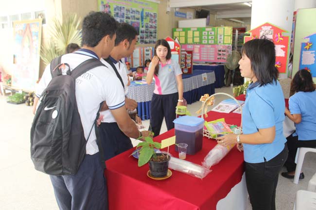 งานทักษิณวิชาการ ประจำปี 2556"บูรณาการนำความรู้ มุ่งสู่ชุมชน"ระหว่างวันที 26 - 28 สิงหาคม 2556 ณ มหาวิทยาลัยทักษิณ วิทยาเขตสงขลา ภาพที่ 325