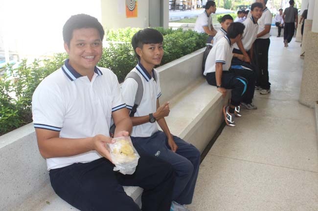 งานทักษิณวิชาการ ประจำปี 2556"บูรณาการนำความรู้ มุ่งสู่ชุมชน"ระหว่างวันที 26 - 28 สิงหาคม 2556 ณ มหาวิทยาลัยทักษิณ วิทยาเขตสงขลา ภาพที่ 361