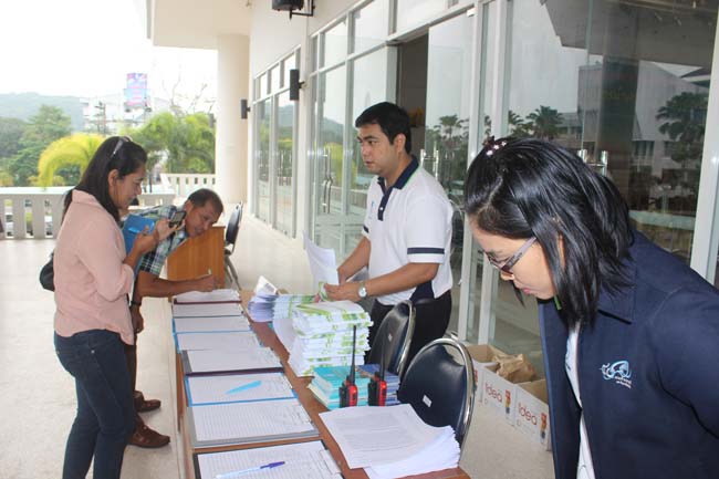 งานทักษิณวิชาการ ประจำปี 2556"บูรณาการนำความรู้ มุ่งสู่ชุมชน"ระหว่างวันที 26 - 28 สิงหาคม 2556 ณ มหาวิทยาลัยทักษิณ วิทยาเขตสงขลา ภาพที่ 385