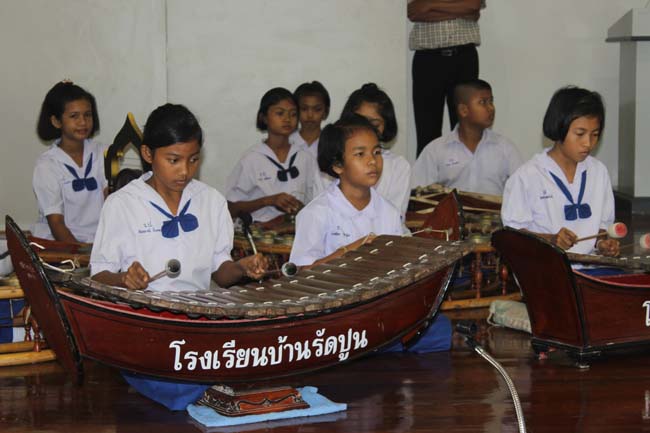 งานทักษิณวิชาการ ประจำปี 2556"บูรณาการนำความรู้ มุ่งสู่ชุมชน"ระหว่างวันที 26 - 28 สิงหาคม 2556 ณ มหาวิทยาลัยทักษิณ วิทยาเขตสงขลา ภาพที่ 393