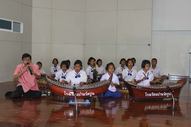 งานทักษิณวิชาการ ประจำปี 2556"บูรณาการนำความรู้ มุ่งสู่ชุมชน"ระหว่างวันที 26 - 28 สิงหาคม 2556 ณ มหาวิทยาลัยทักษิณ วิทยาเขตสงขลา ภาพที่ 396