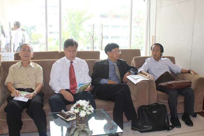 งานทักษิณวิชาการ ประจำปี 2556"บูรณาการนำความรู้ มุ่งสู่ชุมชน"ระหว่างวันที 26 - 28 สิงหาคม 2556 ณ มหาวิทยาลัยทักษิณ วิทยาเขตสงขลา ภาพที่ 408