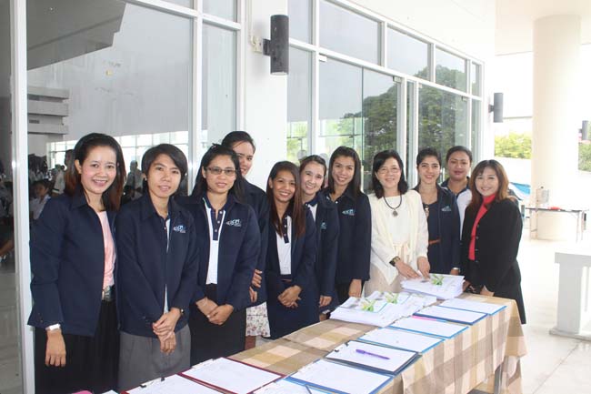 งานทักษิณวิชาการ ประจำปี 2556"บูรณาการนำความรู้ มุ่งสู่ชุมชน"ระหว่างวันที 26 - 28 สิงหาคม 2556 ณ มหาวิทยาลัยทักษิณ วิทยาเขตสงขลา ภาพที่ 410