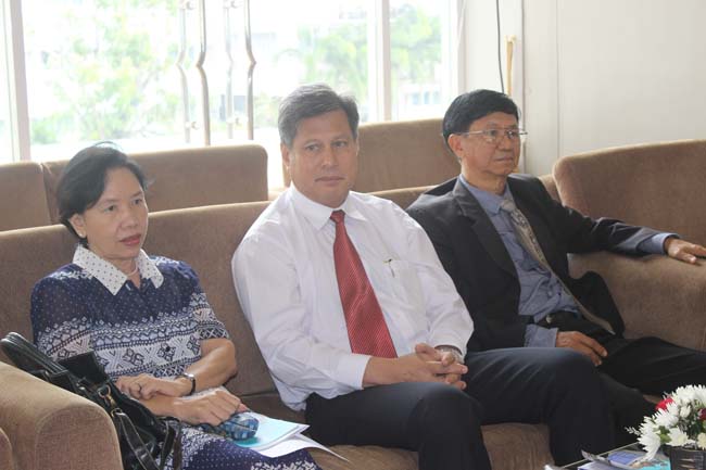 งานทักษิณวิชาการ ประจำปี 2556"บูรณาการนำความรู้ มุ่งสู่ชุมชน"ระหว่างวันที 26 - 28 สิงหาคม 2556 ณ มหาวิทยาลัยทักษิณ วิทยาเขตสงขลา ภาพที่ 413