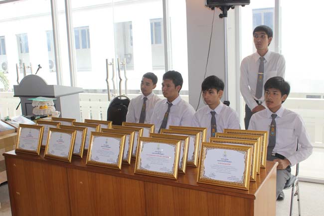 งานทักษิณวิชาการ ประจำปี 2556"บูรณาการนำความรู้ มุ่งสู่ชุมชน"ระหว่างวันที 26 - 28 สิงหาคม 2556 ณ มหาวิทยาลัยทักษิณ วิทยาเขตสงขลา ภาพที่ 419