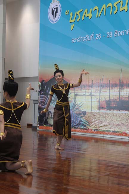 งานทักษิณวิชาการ ประจำปี 2556"บูรณาการนำความรู้ มุ่งสู่ชุมชน"ระหว่างวันที 26 - 28 สิงหาคม 2556 ณ มหาวิทยาลัยทักษิณ วิทยาเขตสงขลา ภาพที่ 466