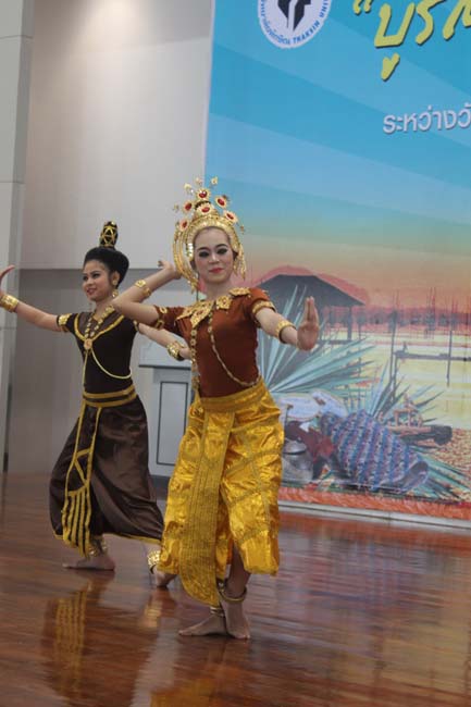 งานทักษิณวิชาการ ประจำปี 2556"บูรณาการนำความรู้ มุ่งสู่ชุมชน"ระหว่างวันที 26 - 28 สิงหาคม 2556 ณ มหาวิทยาลัยทักษิณ วิทยาเขตสงขลา ภาพที่ 469