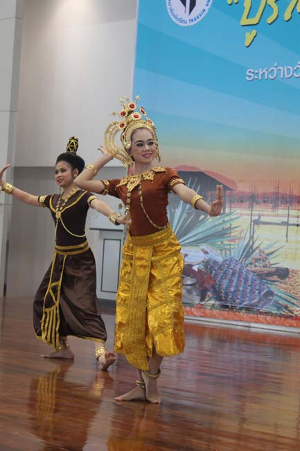 งานทักษิณวิชาการ ประจำปี 2556"บูรณาการนำความรู้ มุ่งสู่ชุมชน"ระหว่างวันที 26 - 28 สิงหาคม 2556 ณ มหาวิทยาลัยทักษิณ วิทยาเขตสงขลา ภาพที่ 470