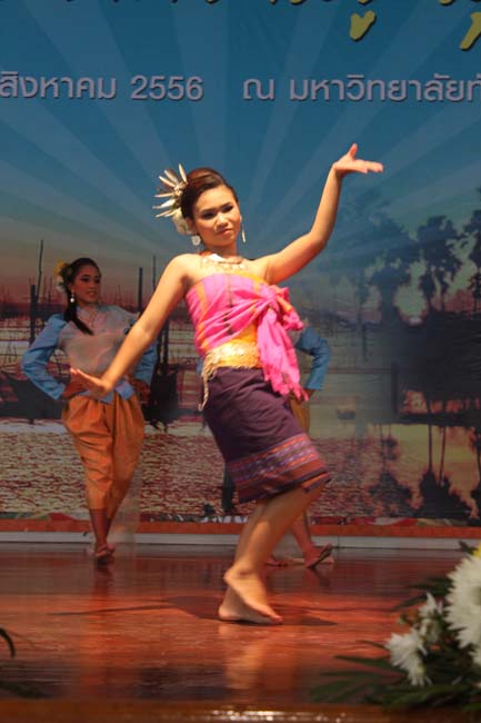 งานทักษิณวิชาการ ประจำปี 2556"บูรณาการนำความรู้ มุ่งสู่ชุมชน"ระหว่างวันที 26 - 28 สิงหาคม 2556 ณ มหาวิทยาลัยทักษิณ วิทยาเขตสงขลา ภาพที่ 585