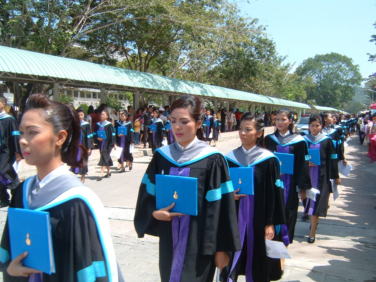 งานรับปริญญา ปี 2550