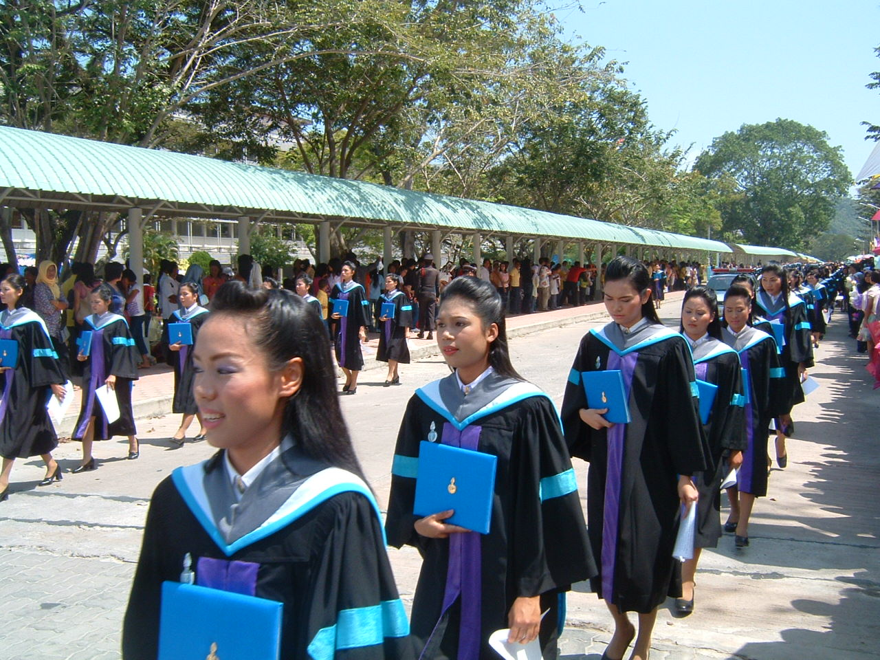 งานรับปริญญา ปี 2550 ภาพที่ 2
