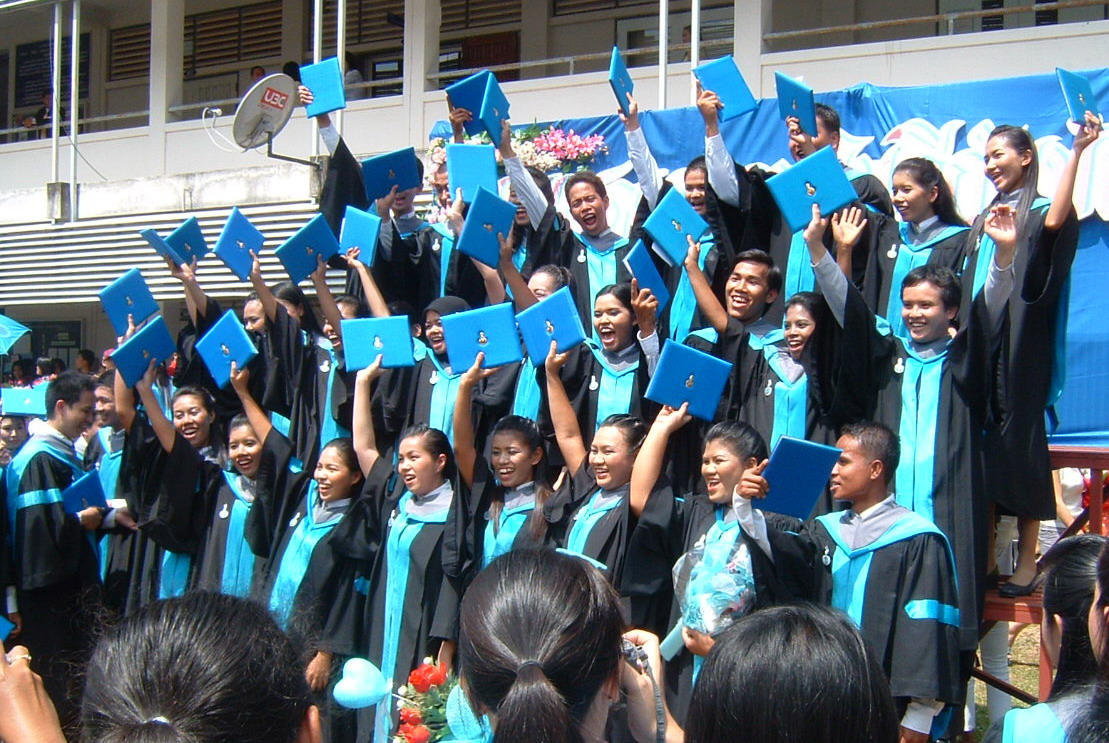 งานรับปริญญา ปี 2550 ภาพที่ 15