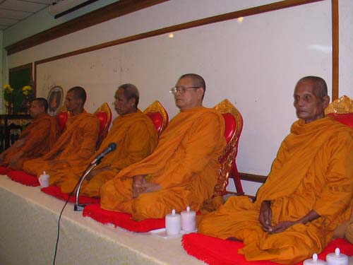 พิธีถวายเทียนพรรษา คณะศึกษาศาสตร์ ภาพที่ 9
