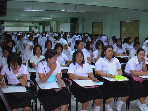 ปฐมนิเทศและต้อนรับนิสิตใหม่ คณะศึกษาศาสตร์ ปี 2550 ภาพที่ 15