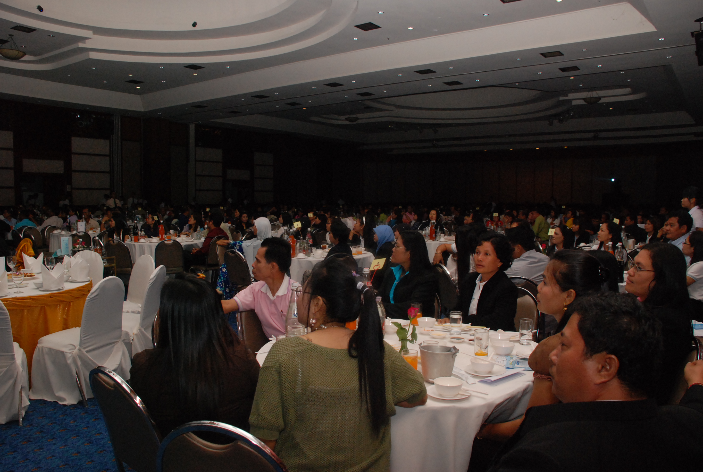 งานเลี้ยงสังสรรค์ครบรอบ 40 ปี คณะศึกษาศาสตร์ (ชุดที่ 1) ภาพที่ 284