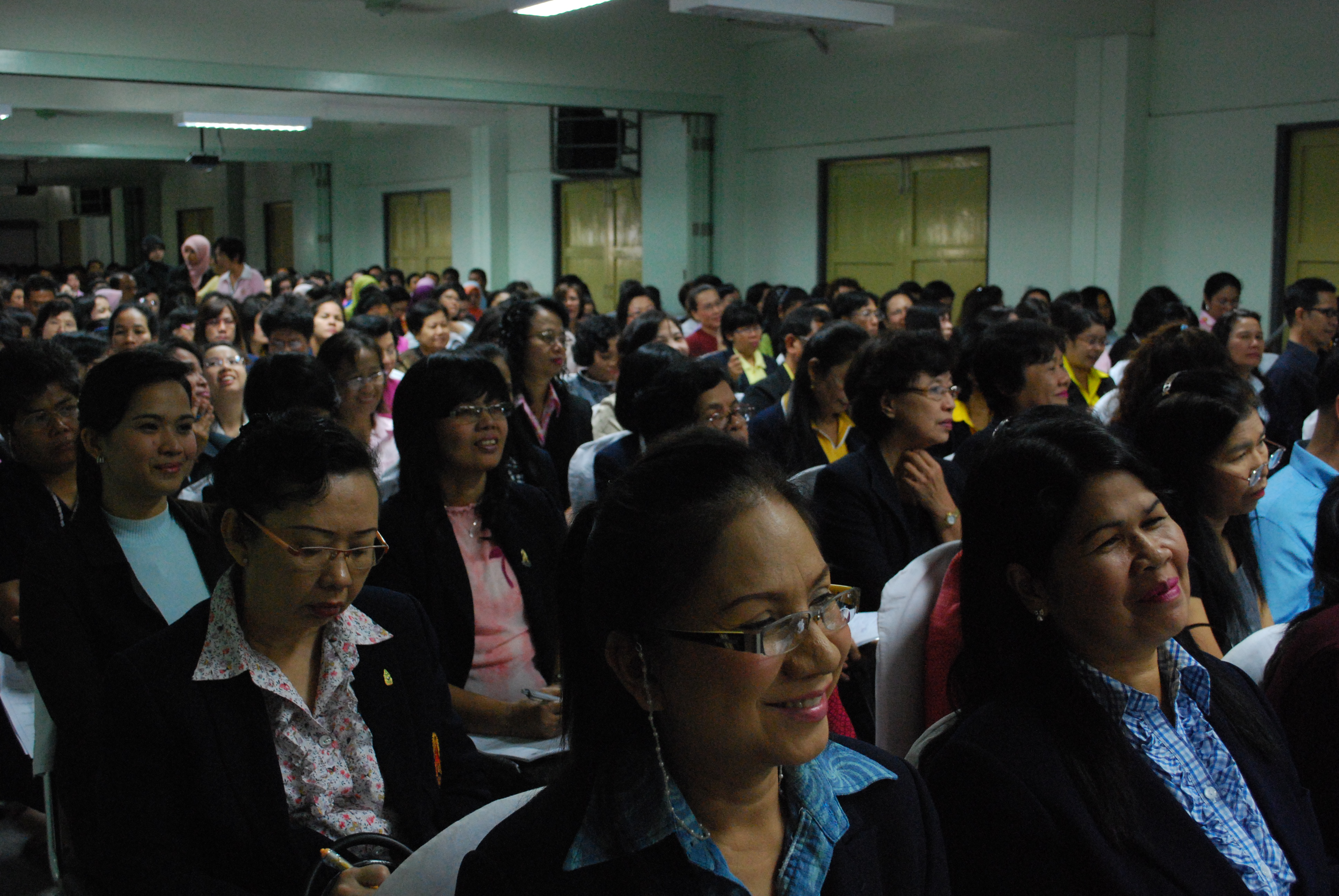 พิธีรดน้ำขอพรในงานครบรอบ 40 ปี คณะศึกษาศาสตร์ (ชุดที่ 1) ภาพที่ 8