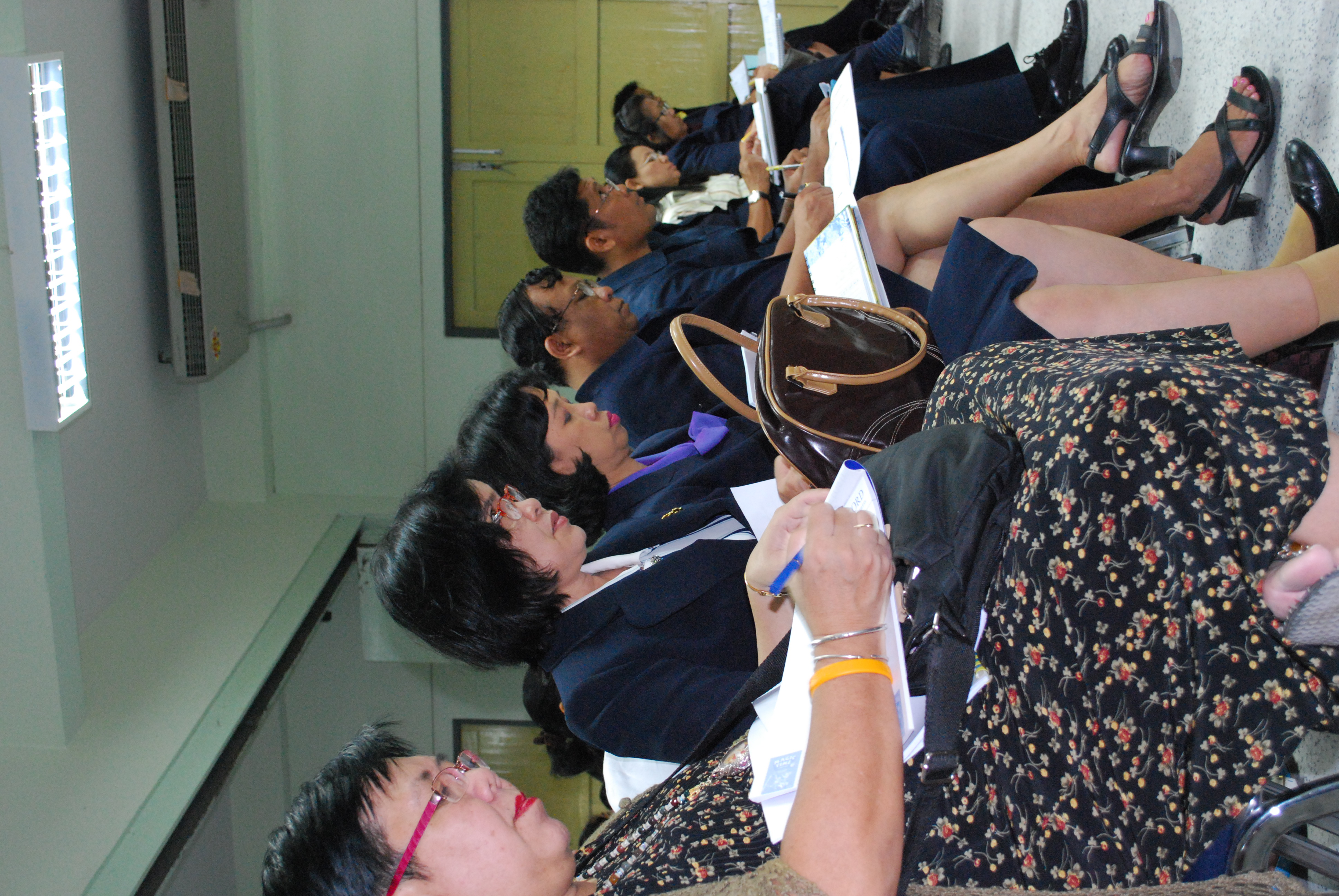 พิธีรดน้ำขอพรในงานครบรอบ 40 ปี คณะศึกษาศาสตร์ (ชุดที่ 1) ภาพที่ 12