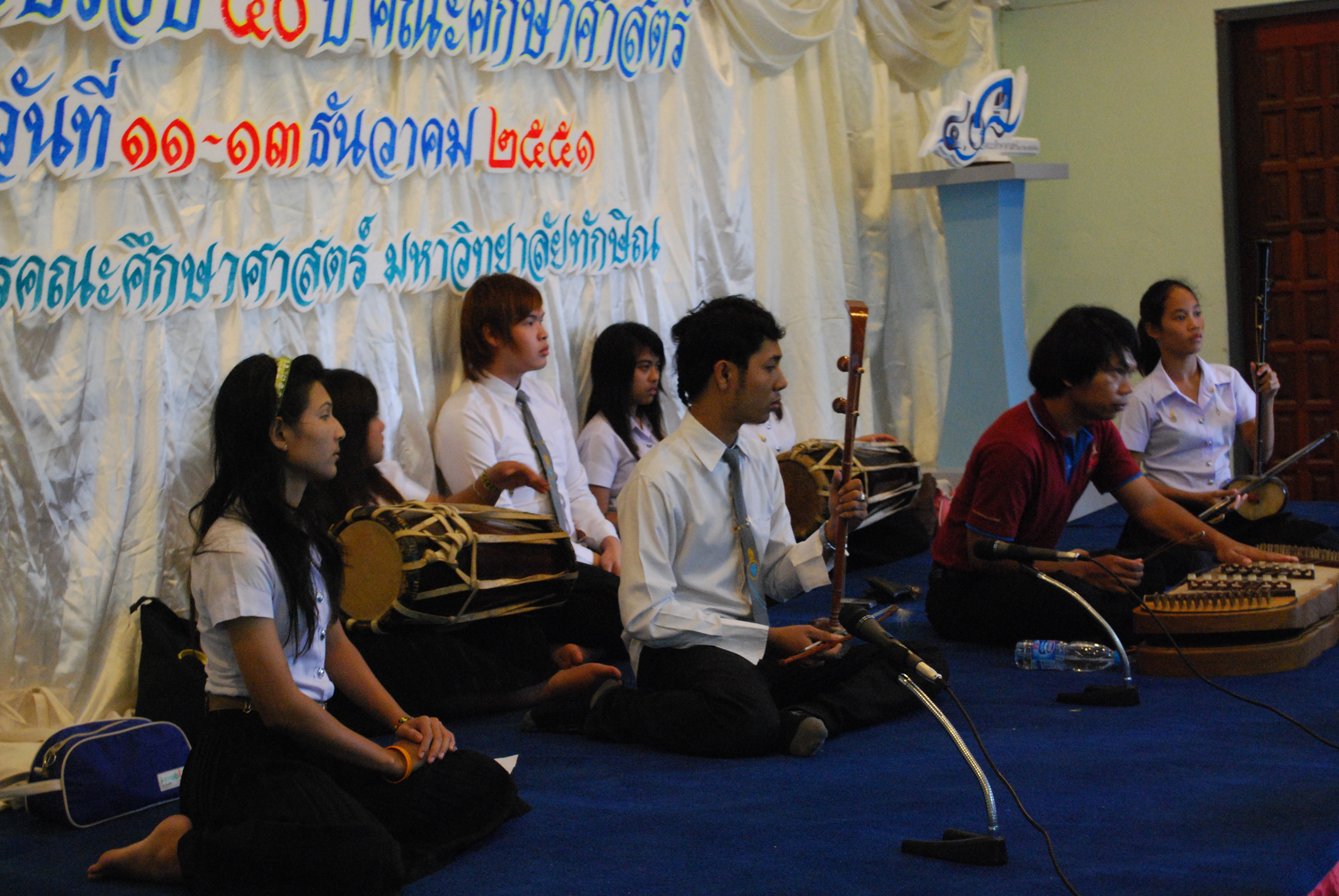 พิธีรดน้ำขอพรในงานครบรอบ 40 ปี คณะศึกษาศาสตร์ (ชุดที่ 1) ภาพที่ 24