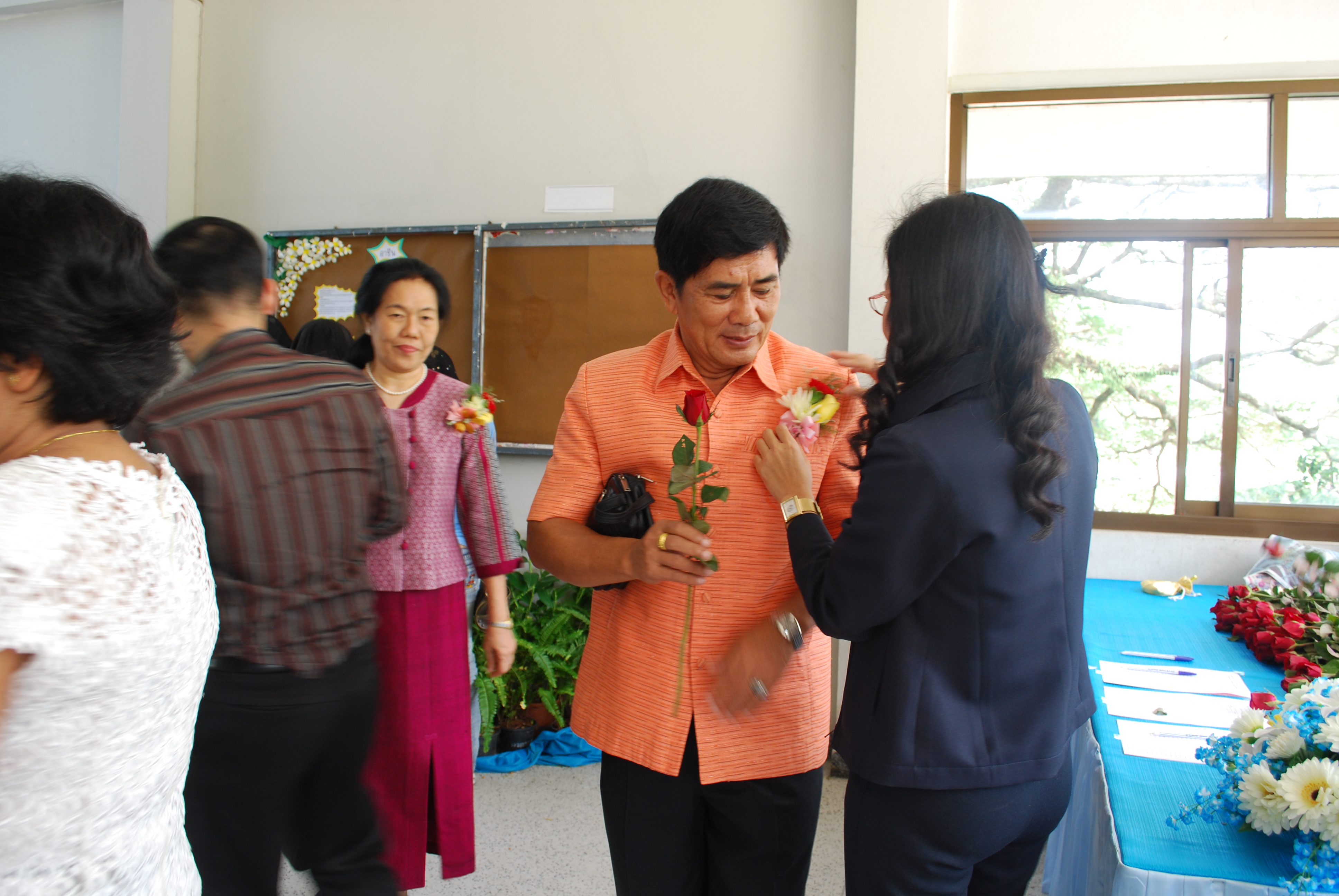 พิธีรดน้ำขอพรในงานครบรอบ 40 ปี คณะศึกษาศาสตร์ (ชุดที่ 1) ภาพที่ 37