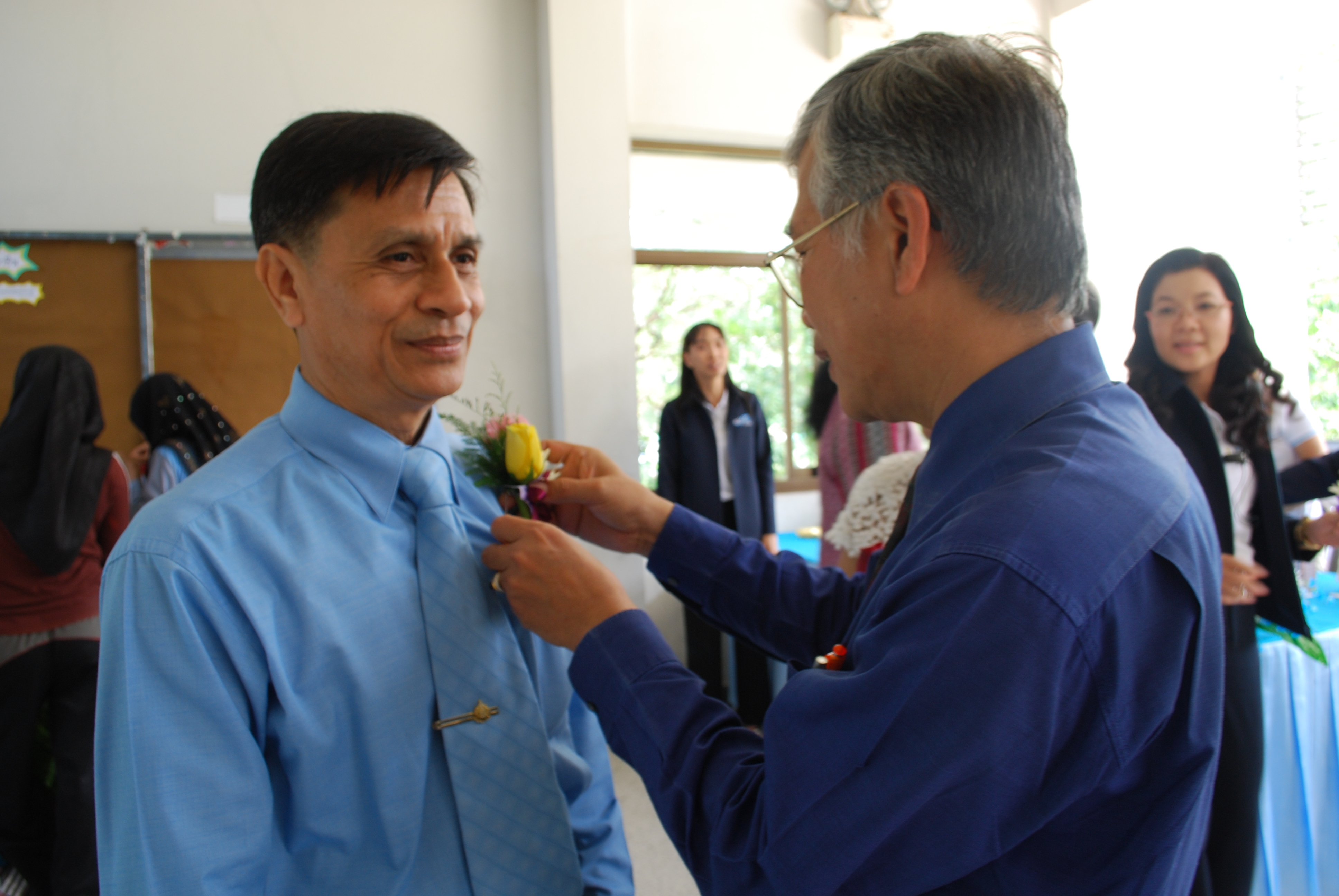 พิธีรดน้ำขอพรในงานครบรอบ 40 ปี คณะศึกษาศาสตร์ (ชุดที่ 1) ภาพที่ 38
