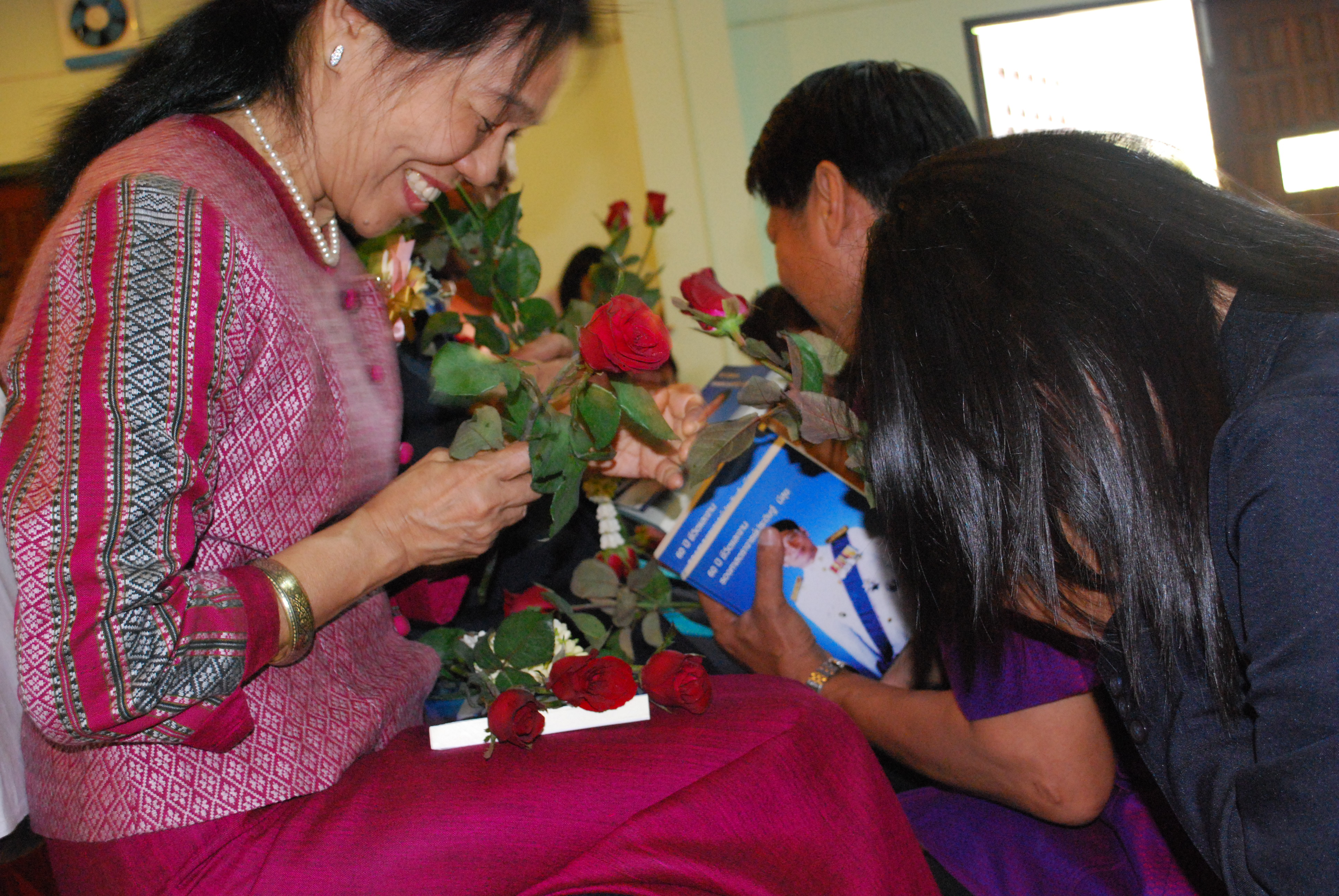 พิธีรดน้ำขอพรในงานครบรอบ 40 ปี คณะศึกษาศาสตร์ (ชุดที่ 1) ภาพที่ 59