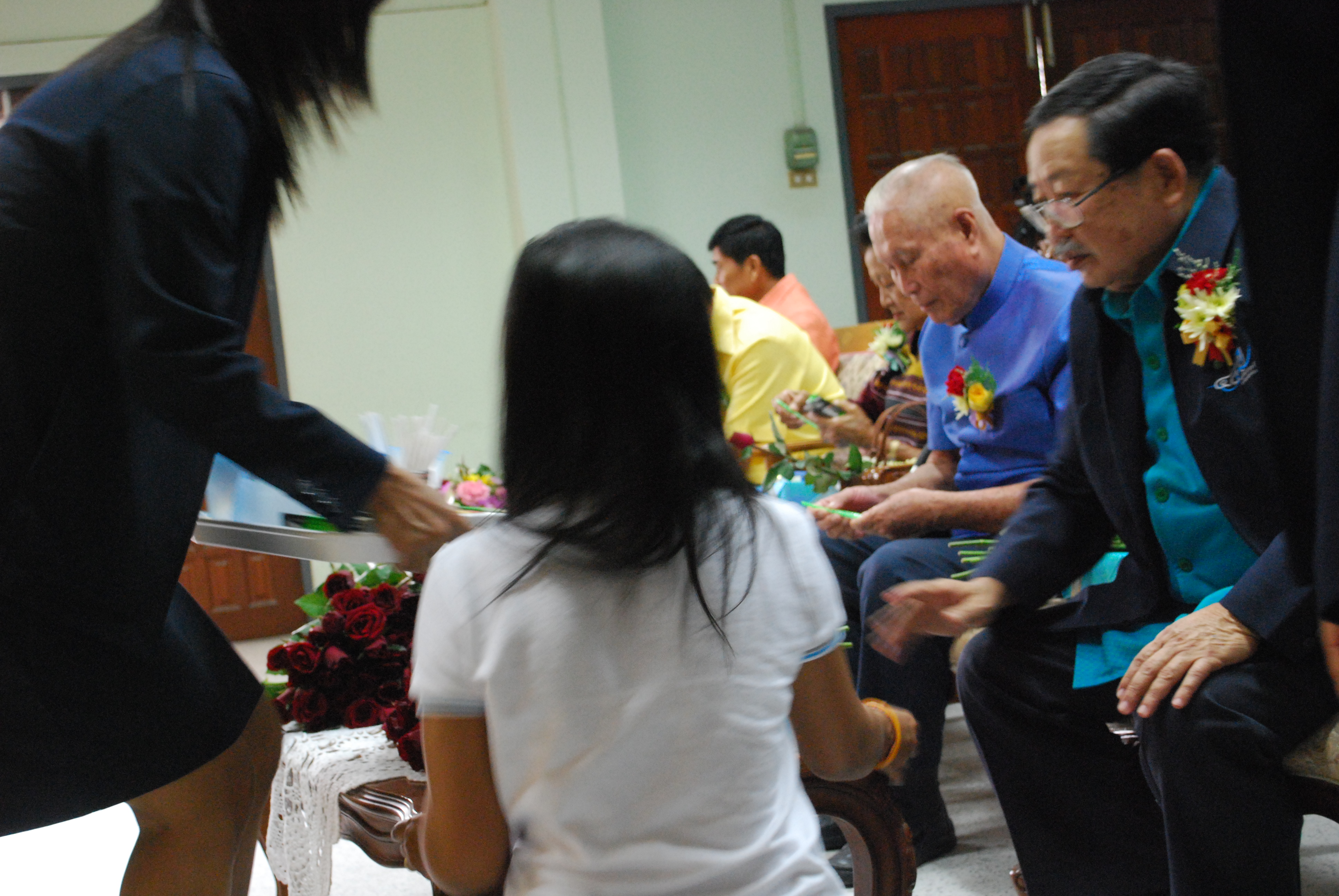 พิธีรดน้ำขอพรในงานครบรอบ 40 ปี คณะศึกษาศาสตร์ (ชุดที่ 1) ภาพที่ 108