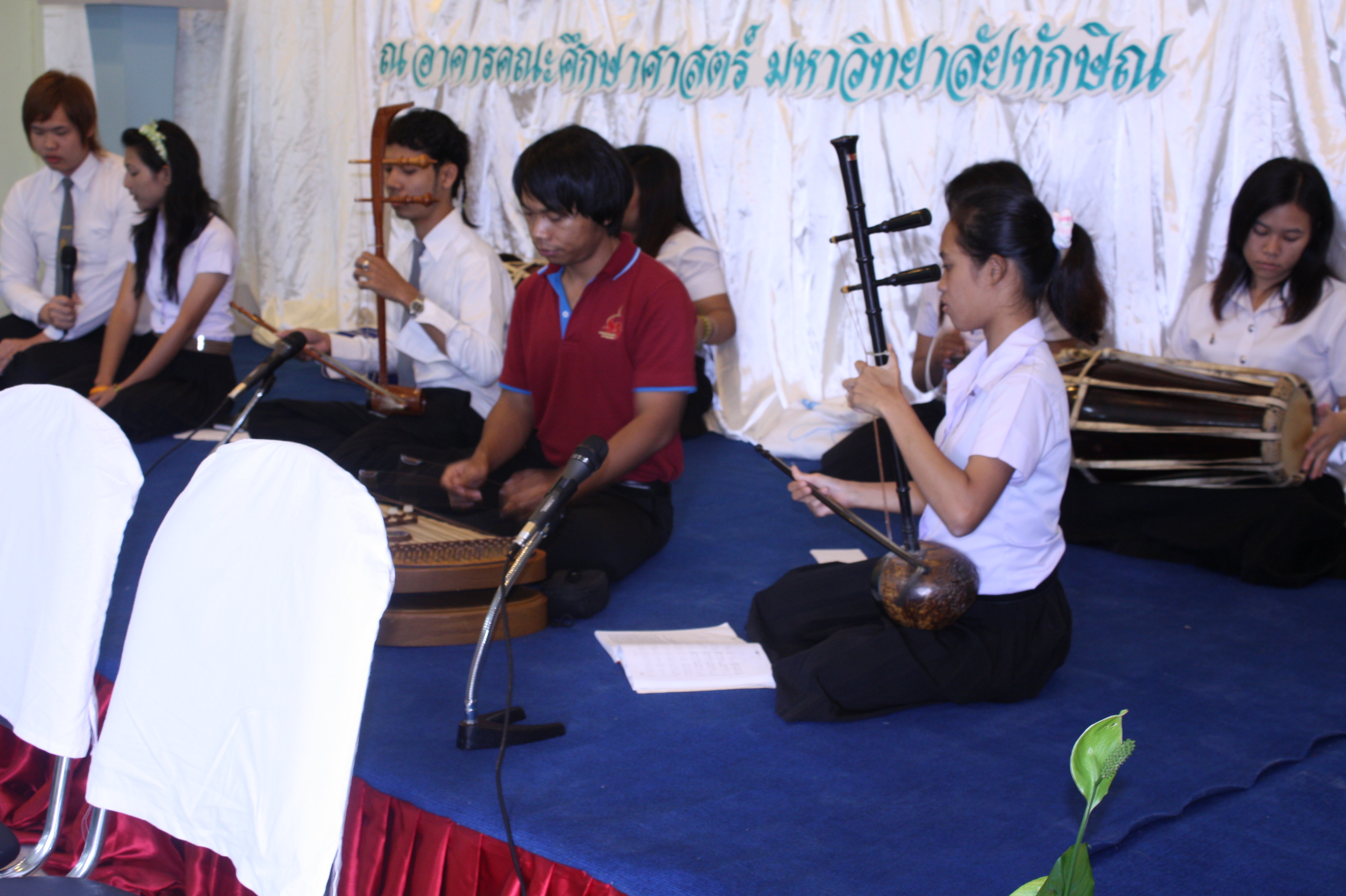 พิธีรดน้ำขอพรในงานครบรอบ 40 ปี คณะศึกษาศาสตร์ (ชุดที่ 2) ภาพที่ 11