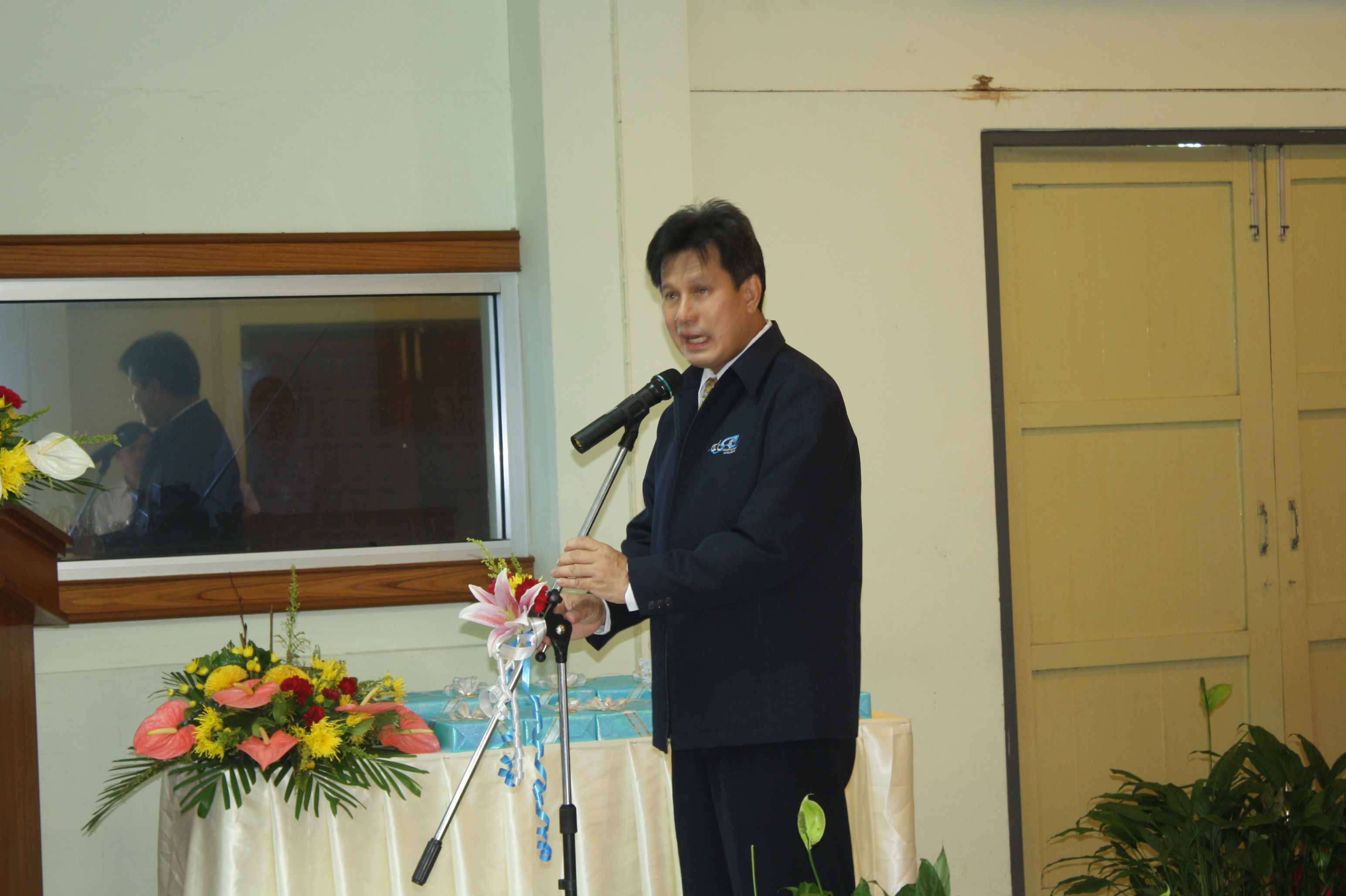 พิธีรดน้ำขอพรในงานครบรอบ 40 ปี คณะศึกษาศาสตร์ (ชุดที่ 2) ภาพที่ 29