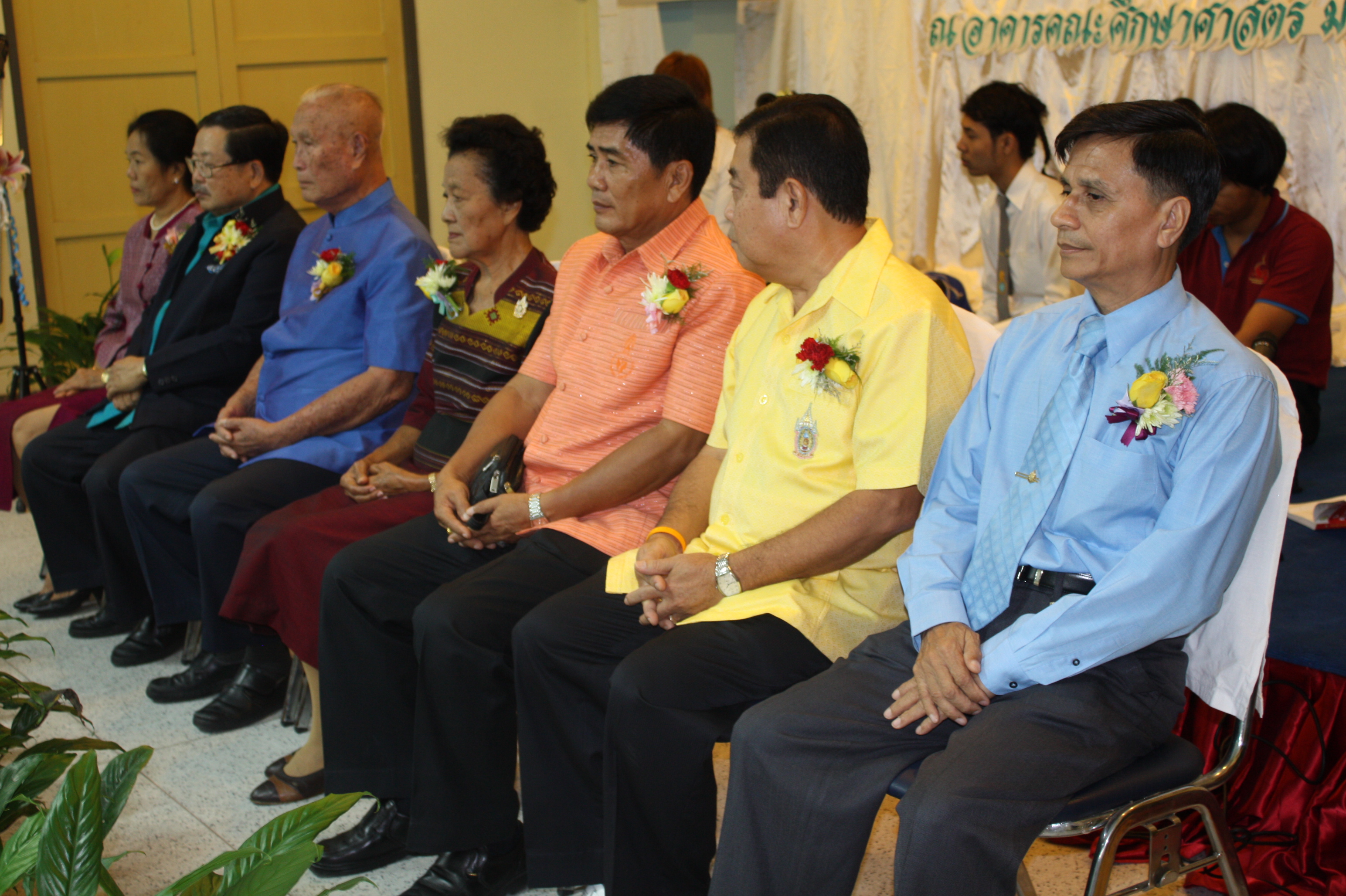 พิธีรดน้ำขอพรในงานครบรอบ 40 ปี คณะศึกษาศาสตร์ (ชุดที่ 2) ภาพที่ 36