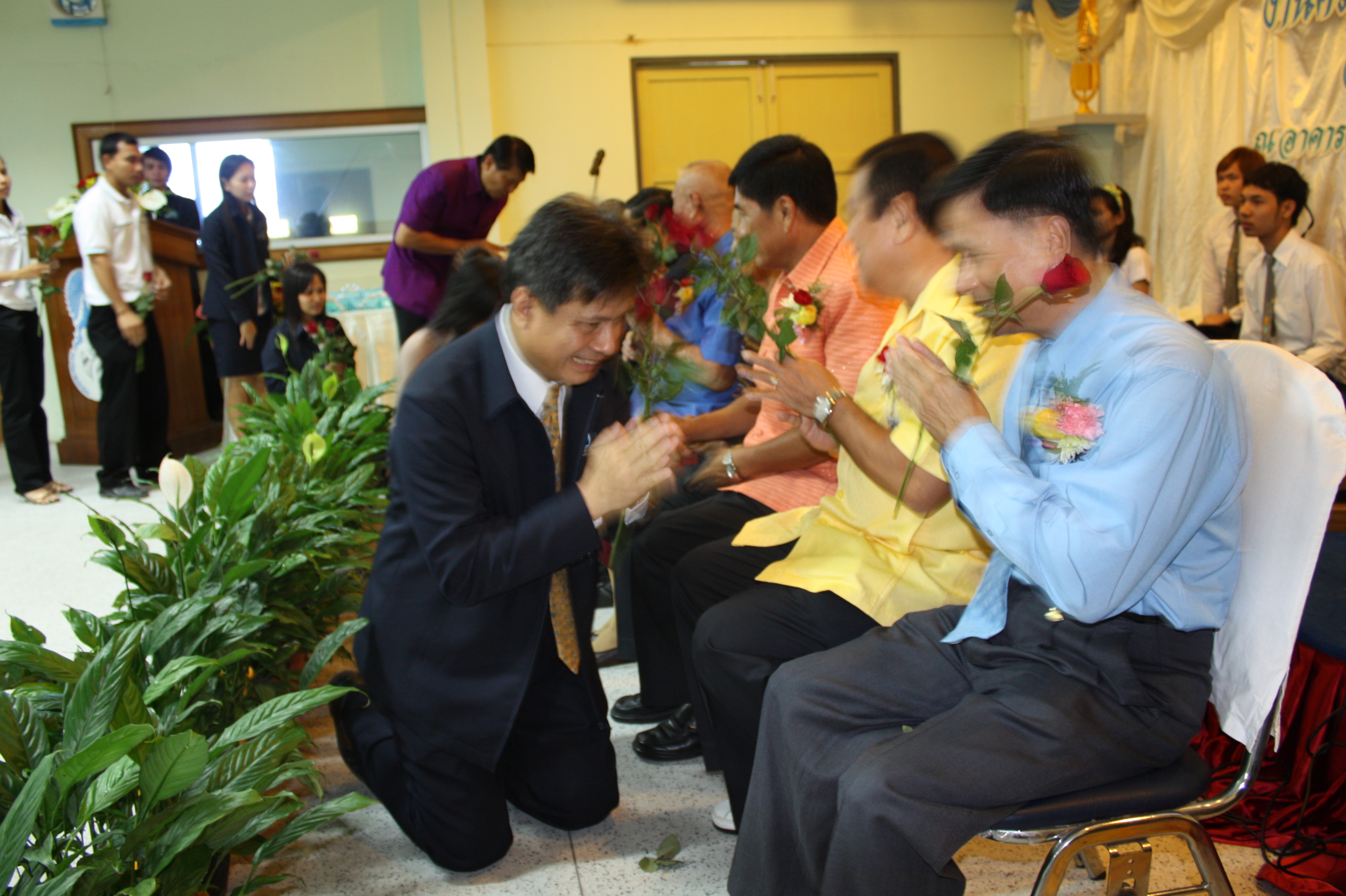 พิธีรดน้ำขอพรในงานครบรอบ 40 ปี คณะศึกษาศาสตร์ (ชุดที่ 2) ภาพที่ 51