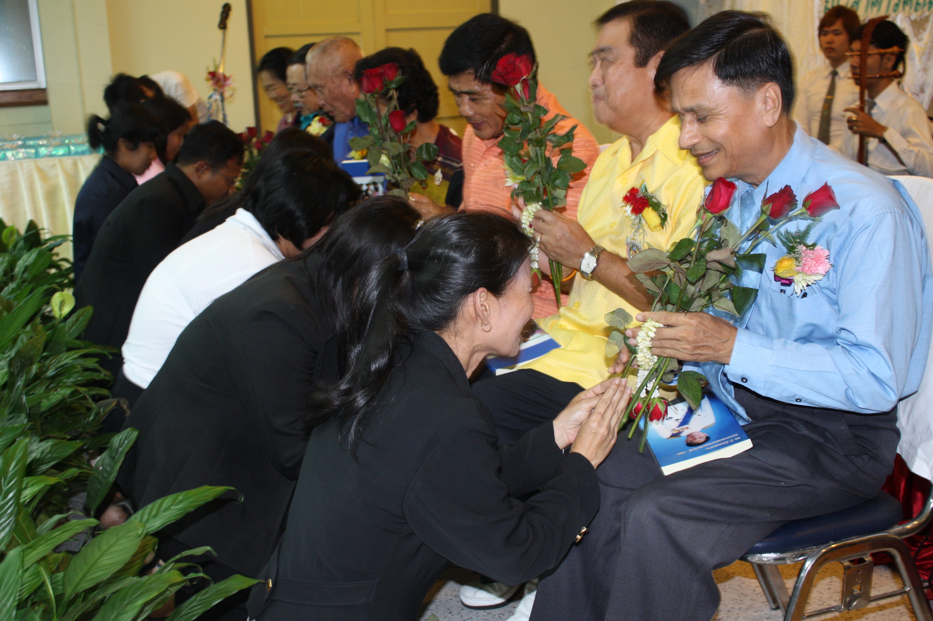 พิธีรดน้ำขอพรในงานครบรอบ 40 ปี คณะศึกษาศาสตร์ (ชุดที่ 2) ภาพที่ 61