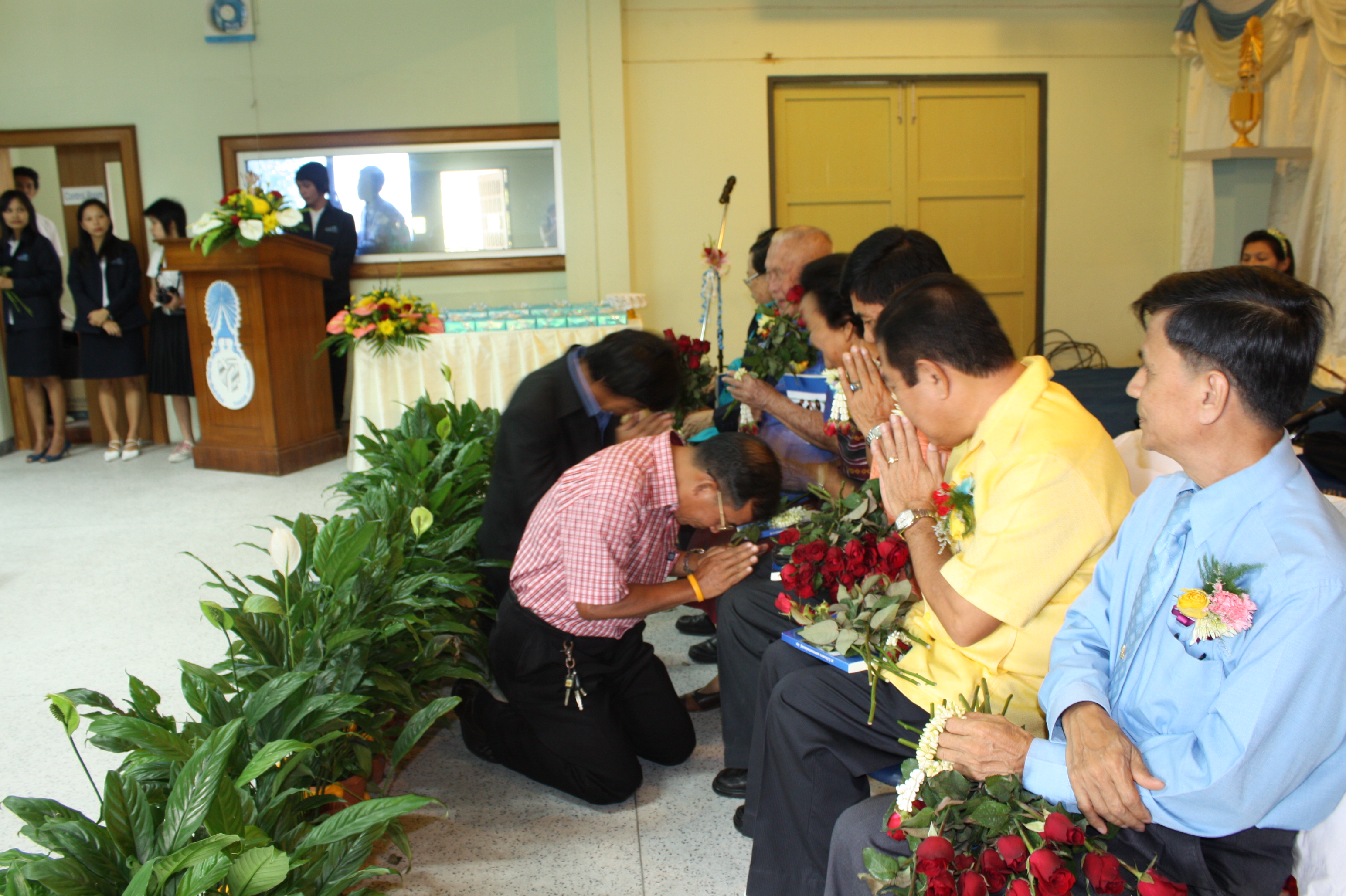 พิธีรดน้ำขอพรในงานครบรอบ 40 ปี คณะศึกษาศาสตร์ (ชุดที่ 2) ภาพที่ 77