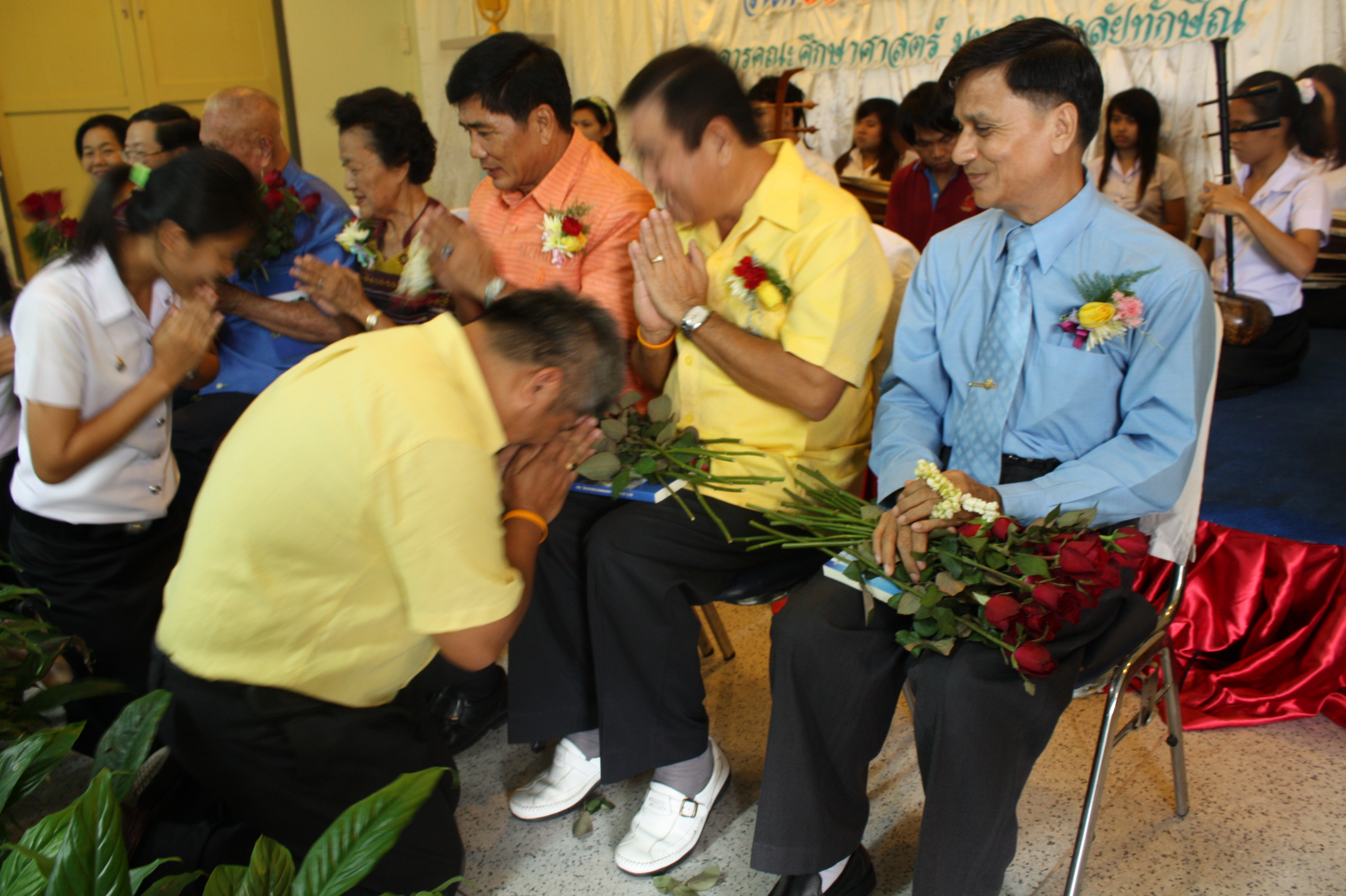 พิธีรดน้ำขอพรในงานครบรอบ 40 ปี คณะศึกษาศาสตร์ (ชุดที่ 2) ภาพที่ 80