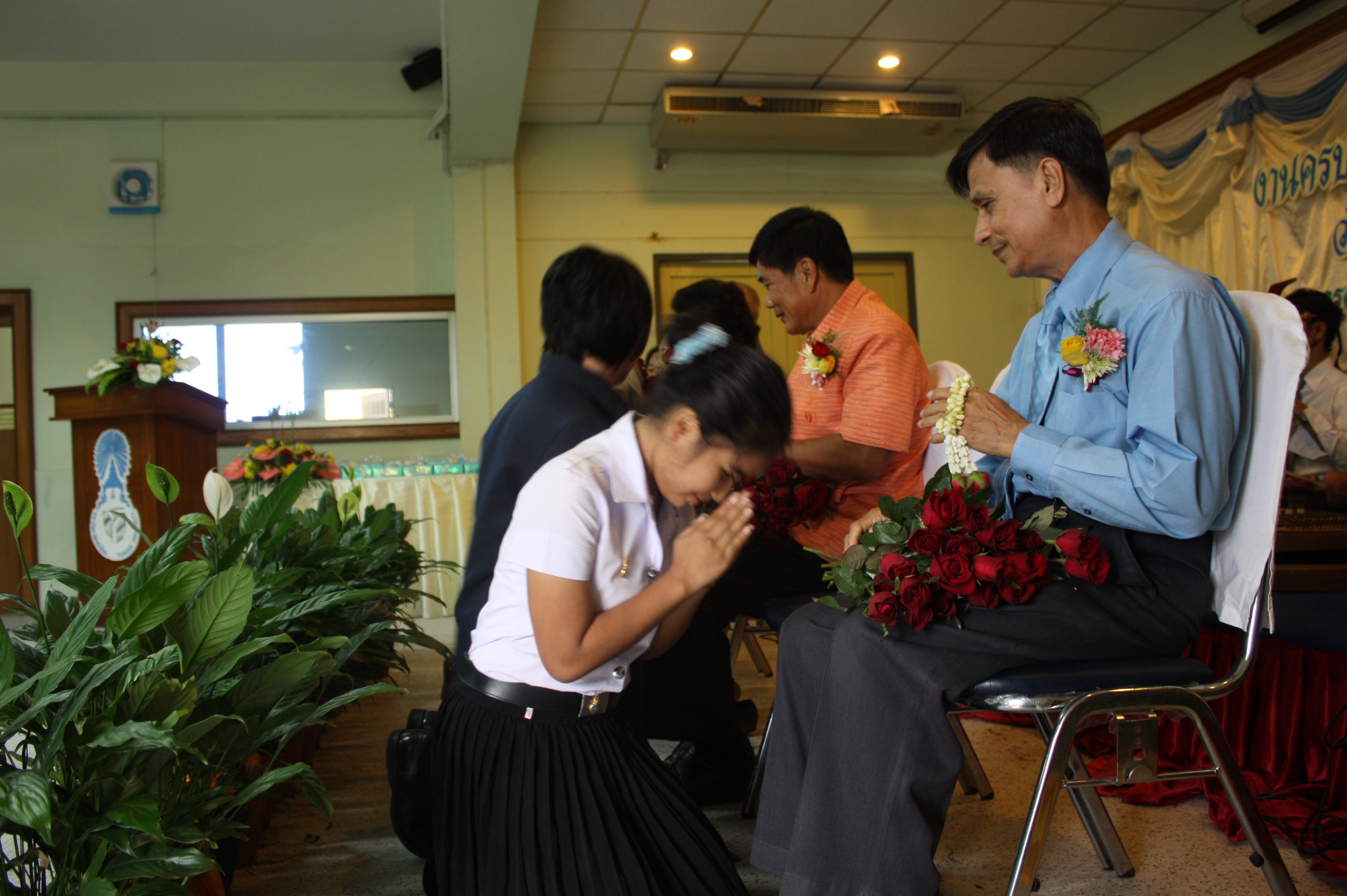 พิธีรดน้ำขอพรในงานครบรอบ 40 ปี คณะศึกษาศาสตร์ (ชุดที่ 2) ภาพที่ 85