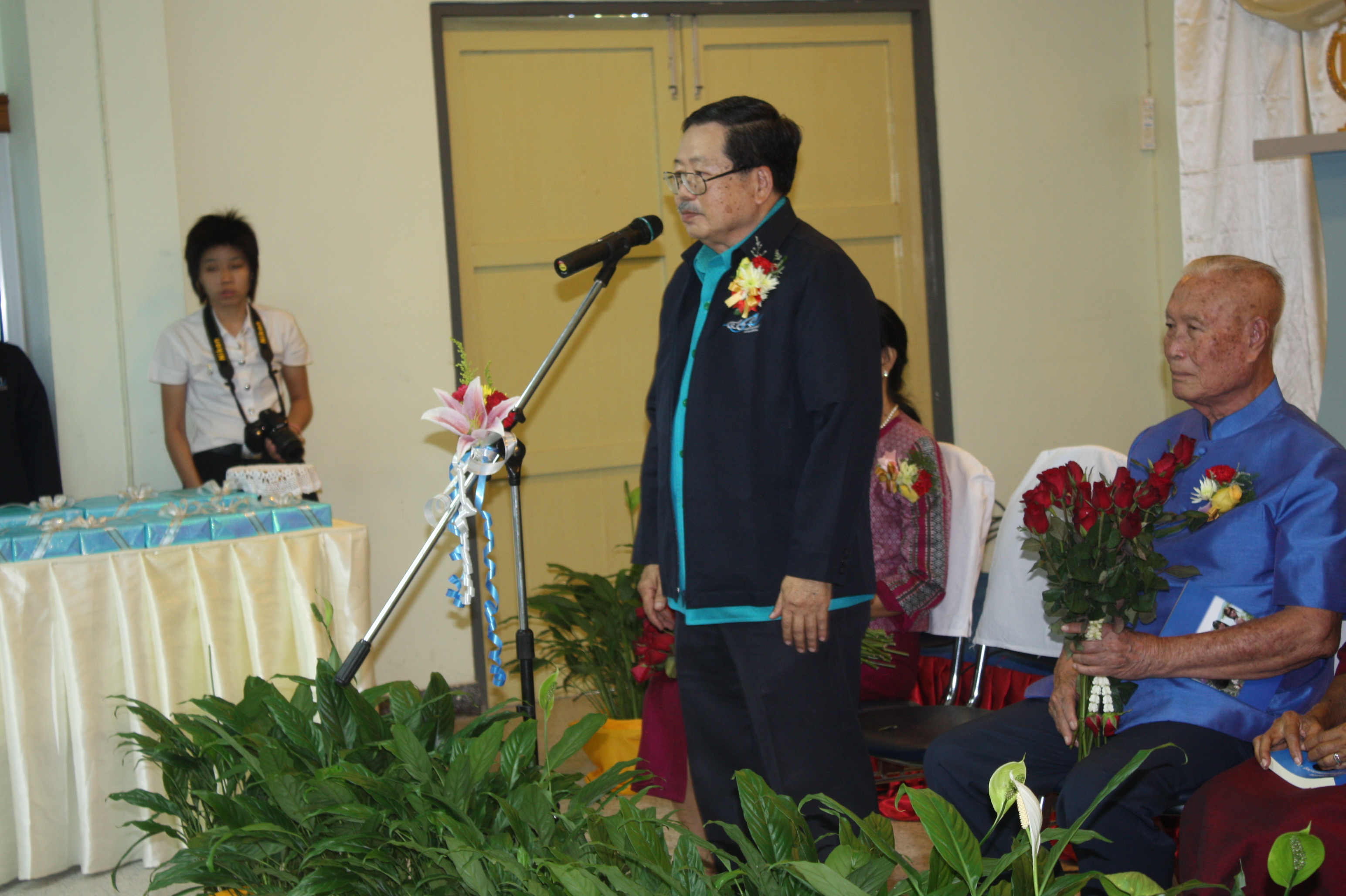 พิธีรดน้ำขอพรในงานครบรอบ 40 ปี คณะศึกษาศาสตร์ (ชุดที่ 2) ภาพที่ 87