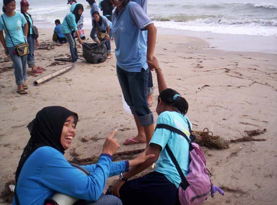 โครงการอนุรักษ์และบำเพ็ญประโยชน์ชายหาด ภาพที่ 37