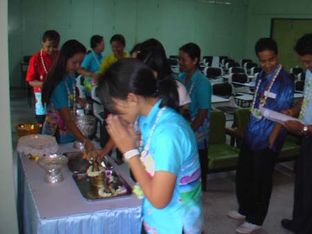กิจกรรมสืบสานประเพณีสงกรานต์ คณะศึกษาศาสตร์ ปี 2550 ภาพที่ 90