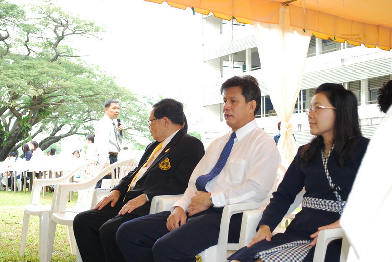 พิธีมอบของที่ระลึกในงานครบรอบ 40 ปี คณะศึกษาศาสตร์