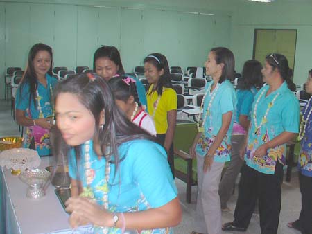 กิจกรรมสืบสานประเพณีสงกรานต์ คณะศึกษาศาสตร์ ปี 2550 ภาพที่ 116