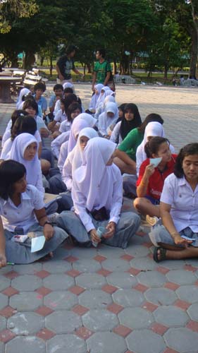 กิจกรรมเชียร์ต้อนรับนิสิตใหม่ คณะศึกษาศาสตร์ ปี 2551 ภาพที่ 8
